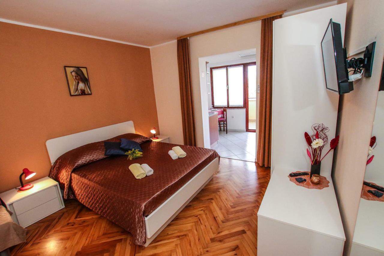 Apartments Ritosa Poreč Eksteriør bilde